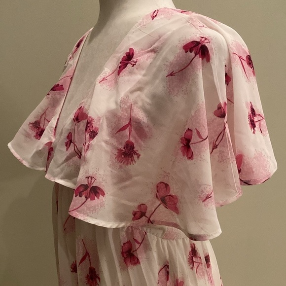 ASOS Maternity Angel Cape Floral Dress - Picture 5 of 16